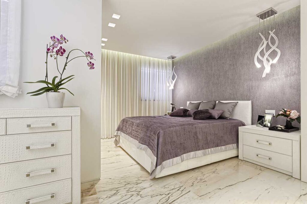 When setting up your feng shui bedroom it's important to remember to center your bed into a power position within the room.